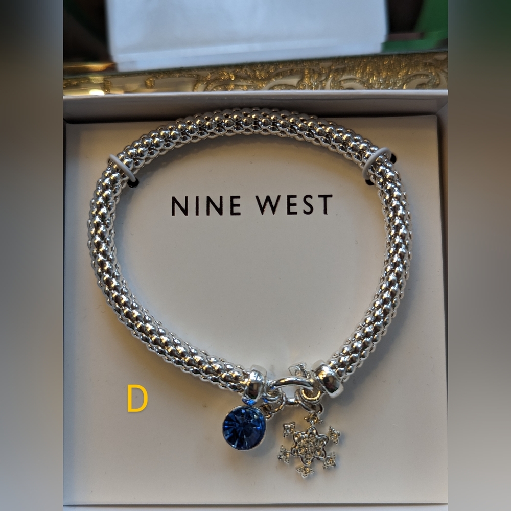 ❄️Bundle of Snowflake Jewelry❄️